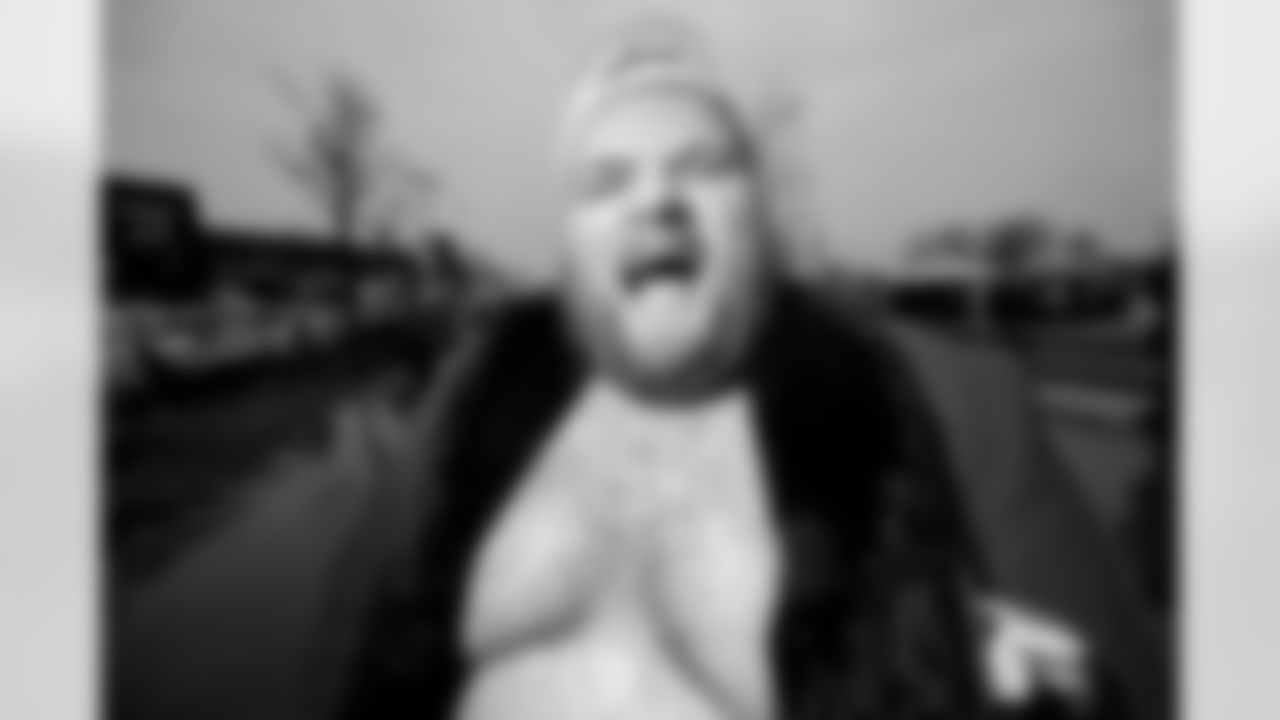 Buffalo Bills vs Philadelphia Eagles, Regular Season, December 28, 2025 at Highmark Stadium.