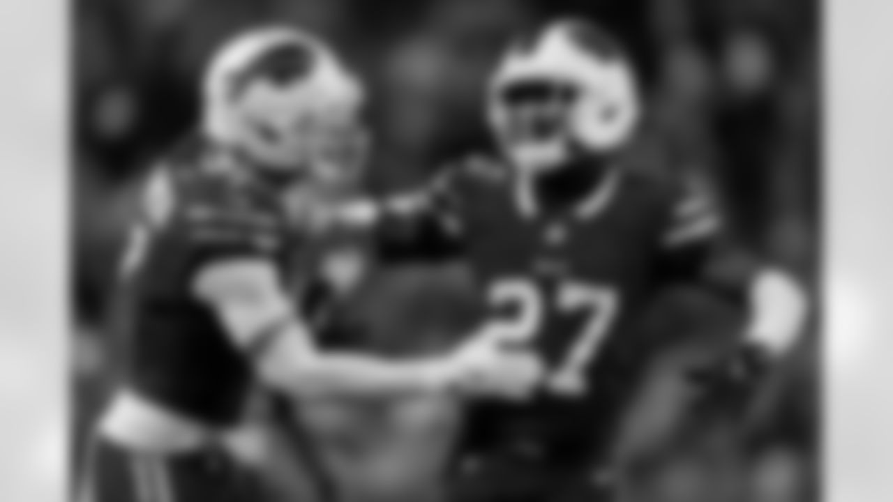 Buffalo Bills vs Miami Dolphins, Regular Season, September 18, 2025 at Highmark Stadium.