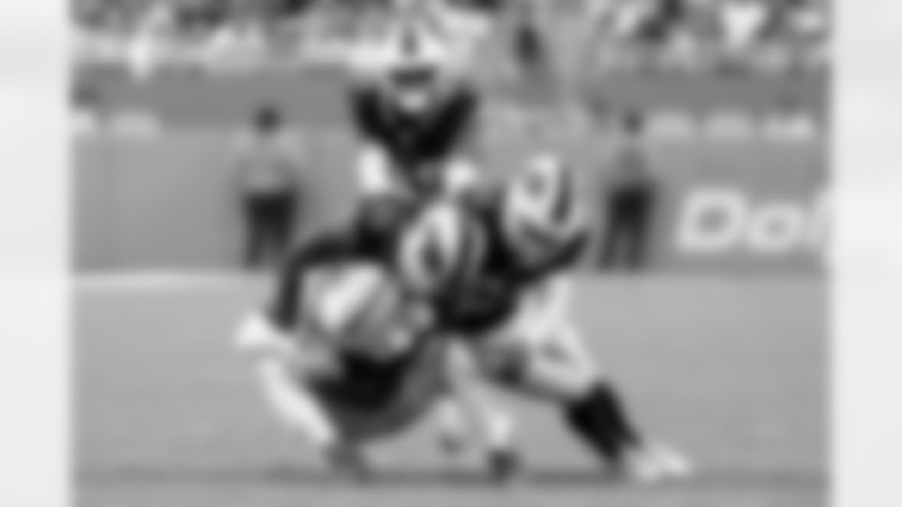 Miami Dolphins vs Buffalo Bills, Regular Season, November 09, 2025 at Hard Rock Stadium.