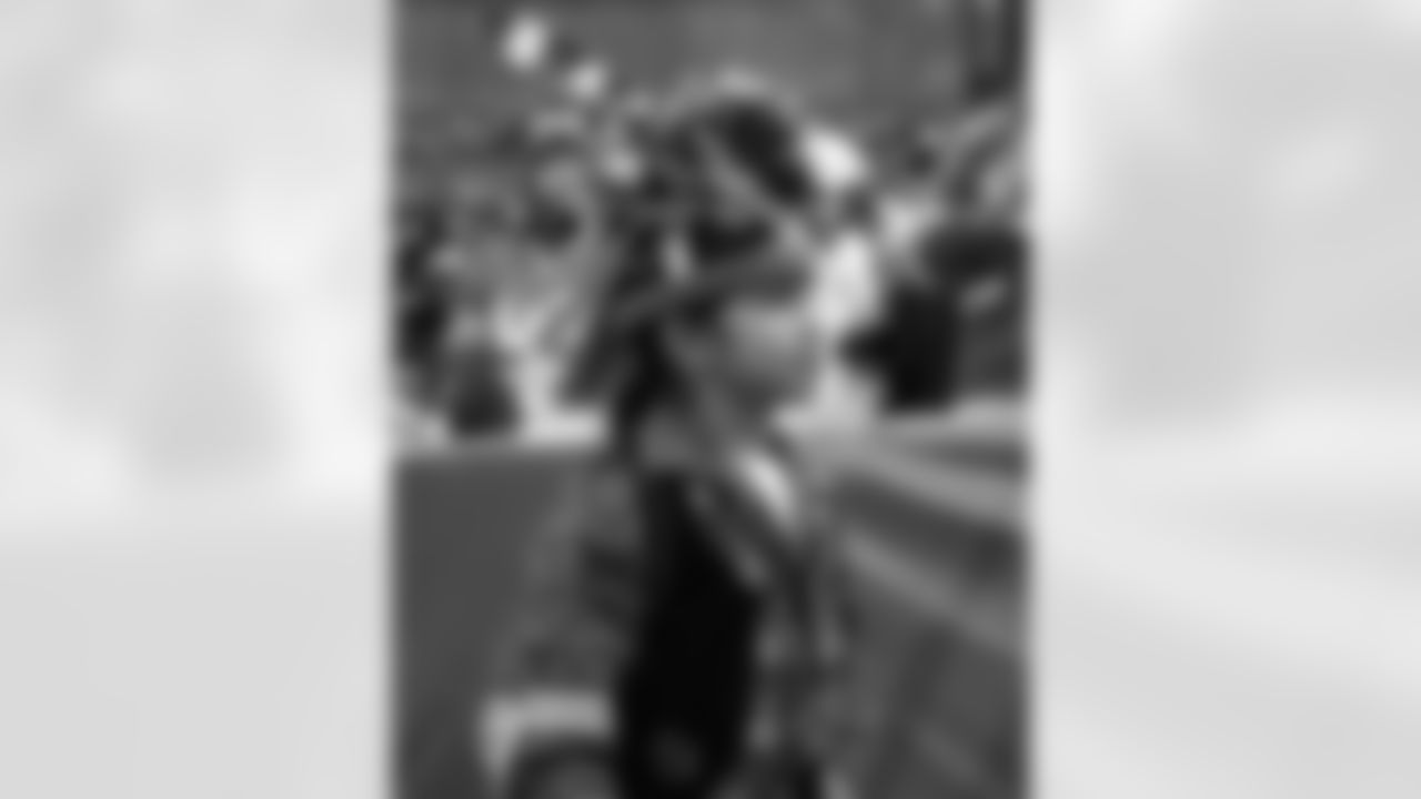 Buffalo Bills vs Tampa Bay Buccaneers, Regular Season, November 16, 2025 at Highmark Stadium.