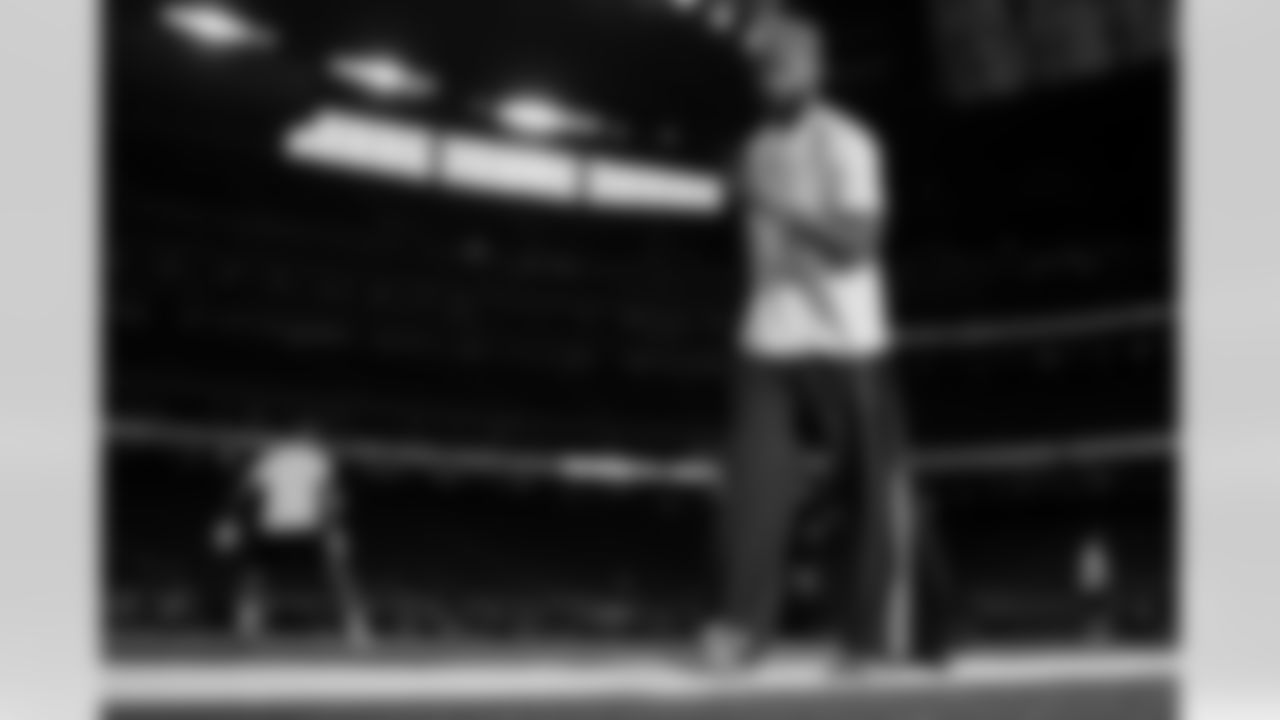 Houston Texans vs Buffalo Bills, Regular Season, November 20, 2025 at NRG Stadium.