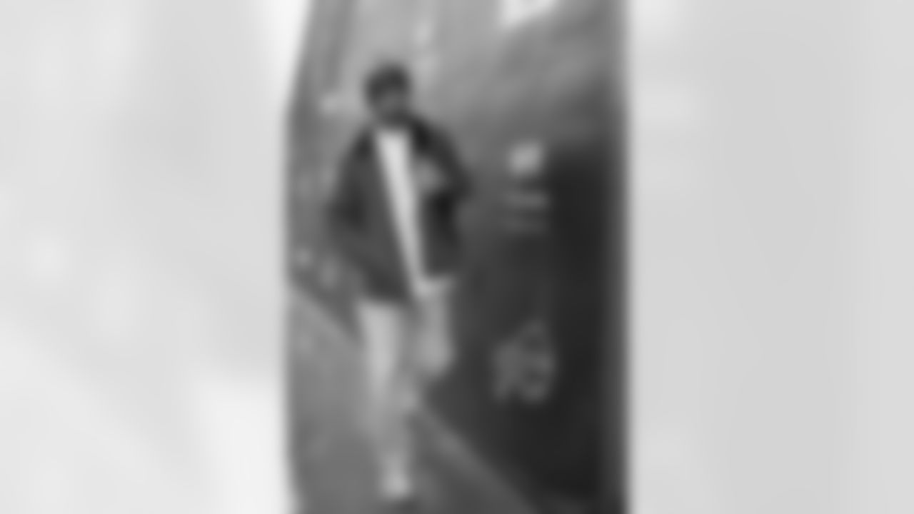 Buffalo Bills vs Philadelphia Eagles, Regular Season, December 28, 2025 at Highmark Stadium.