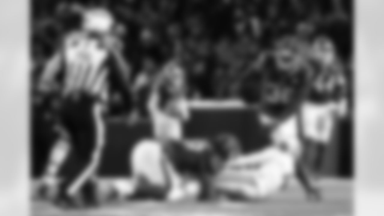 Buffalo Bills vs New York Jets, Regular Season, January 04, 2026 at Highmark Stadium.