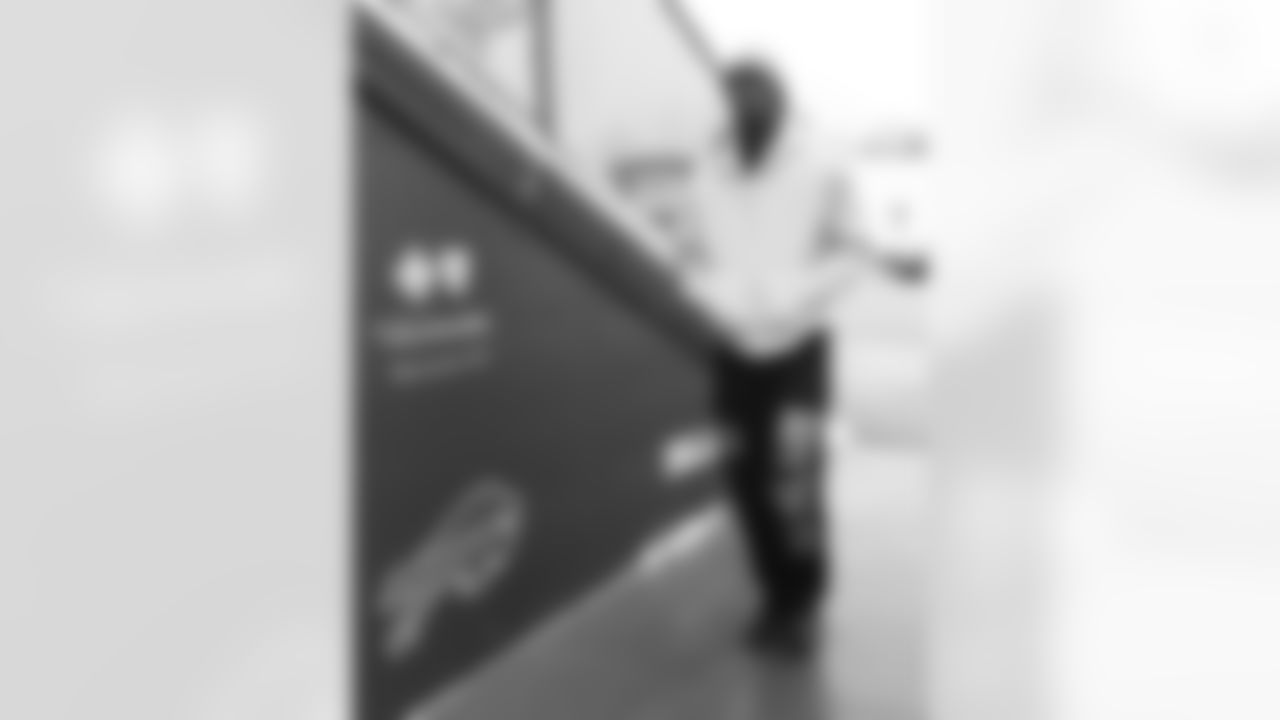 Buffalo Bills vs New York Jets, Regular Season, January 04, 2026 at Highmark Stadium.