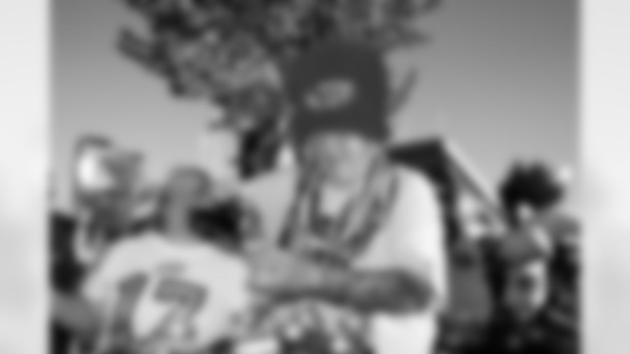 Buffalo Bills vs New England Patriots, Regular Season, October 05, 2025 at Highmark Stadium.