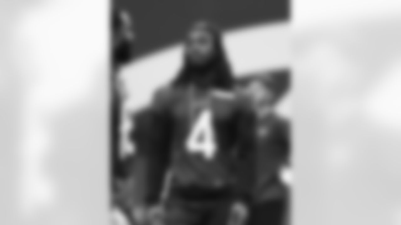 James Cook (4). Buffalo Bills Week 10 Practice, November 07, 2025 at the Buffalo Bills Training Center.