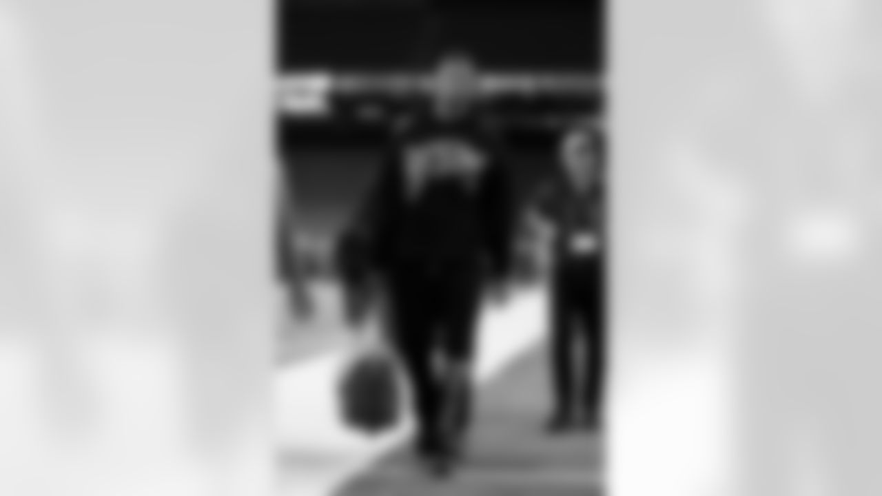 Houston Texans vs Buffalo Bills, Regular Season, November 20, 2025 at NRG Stadium.