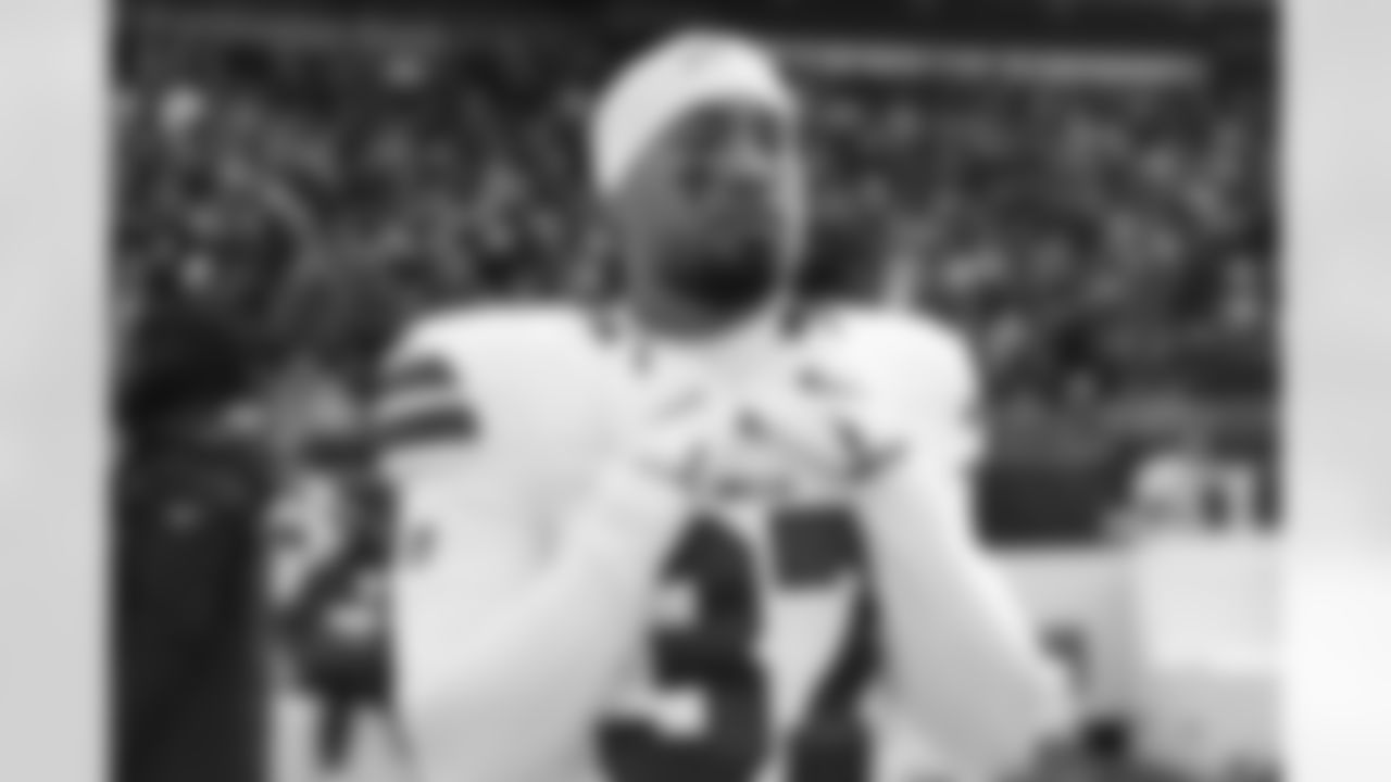 Cleveland Browns vs Buffalo Bills, Regular Season, December 21, 2025 at Huntington Bank Field.