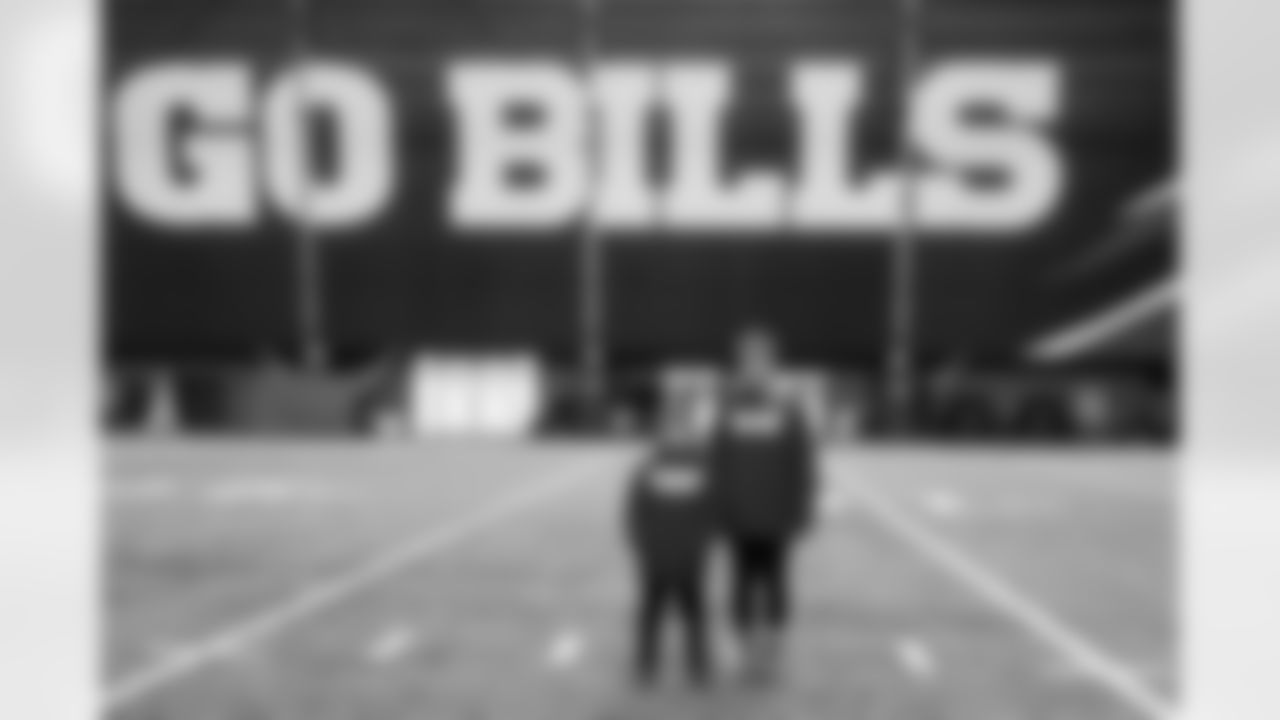 Buffalo Bills vs Philadelphia Eagles, Regular Season, December 28, 2025 at Highmark Stadium.