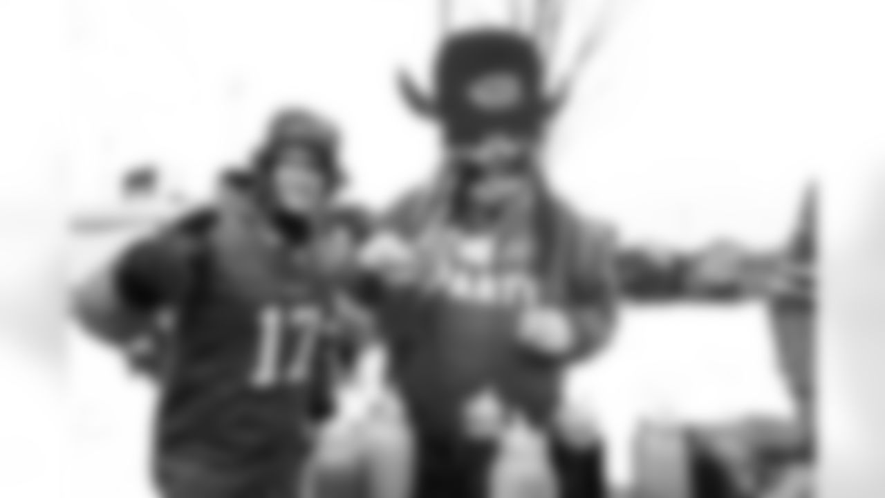 Buffalo Bills vs New York Jets, Regular Season, January 04, 2026 at Highmark Stadium.