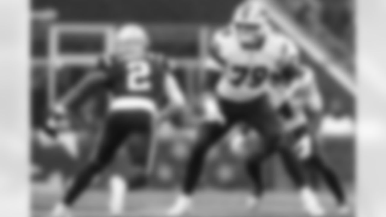 New England Patriots vs Buffalo Bills, Regular Season, December 14, 2025 at Gillette Stadium.