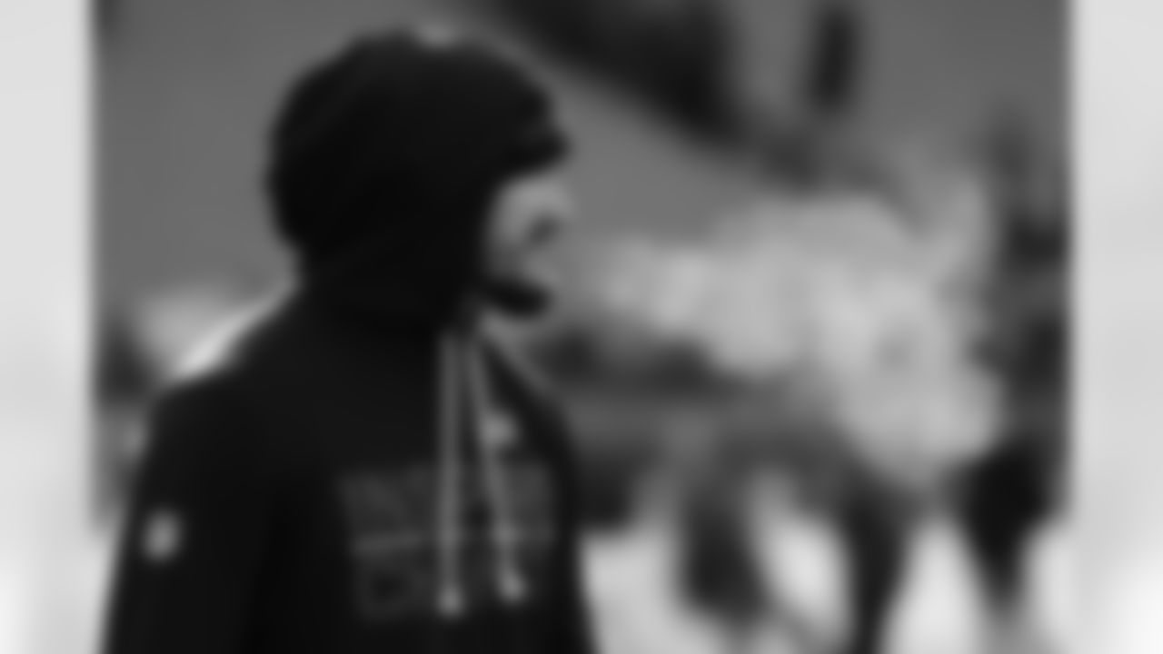 Cleveland Browns vs Buffalo Bills, Regular Season, December 21, 2025 at Huntington Bank Field.