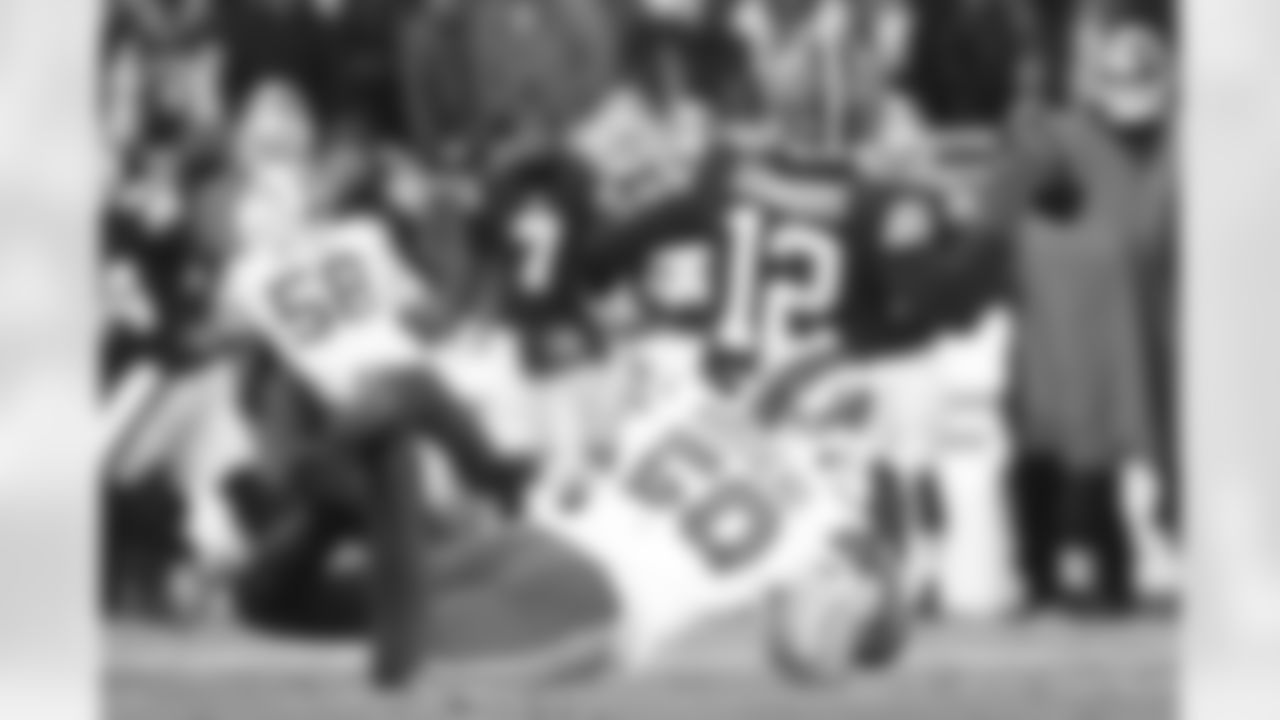 Cleveland Browns vs Buffalo Bills, Regular Season, December 21, 2025 at Huntington Bank Field.