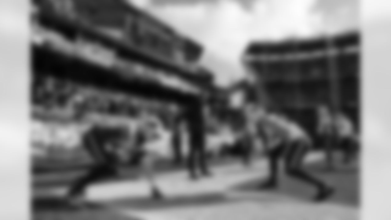 Cleveland Browns vs Buffalo Bills, Regular Season, December 21, 2025 at Huntington Bank Field.