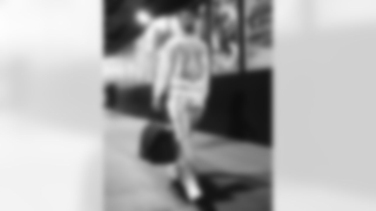 New England Patriots vs Buffalo Bills, Regular Season, December 14, 2025 at Gillette Stadium.