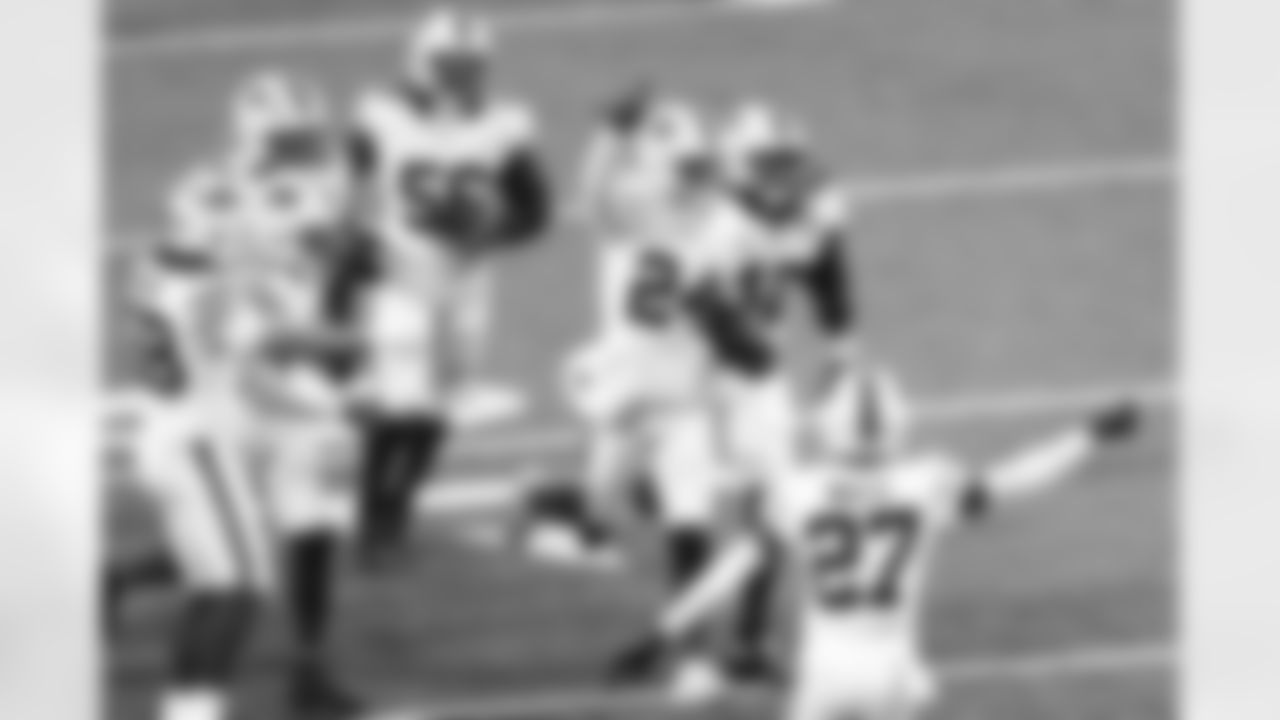 Buffalo Bills vs Tampa Bay Buccaneers, Regular Season, November 16, 2025 at Highmark Stadium.