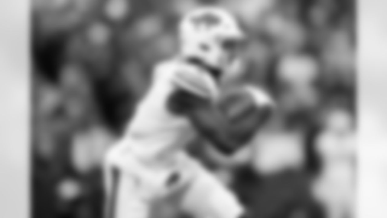 Buffalo Bills vs Tampa Bay Buccaneers, Regular Season, November 16, 2025 at Highmark Stadium.