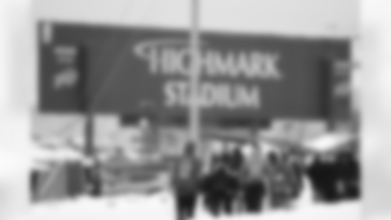 Buffalo Bills vs New York Jets, Regular Season, January 04, 2026 at Highmark Stadium.