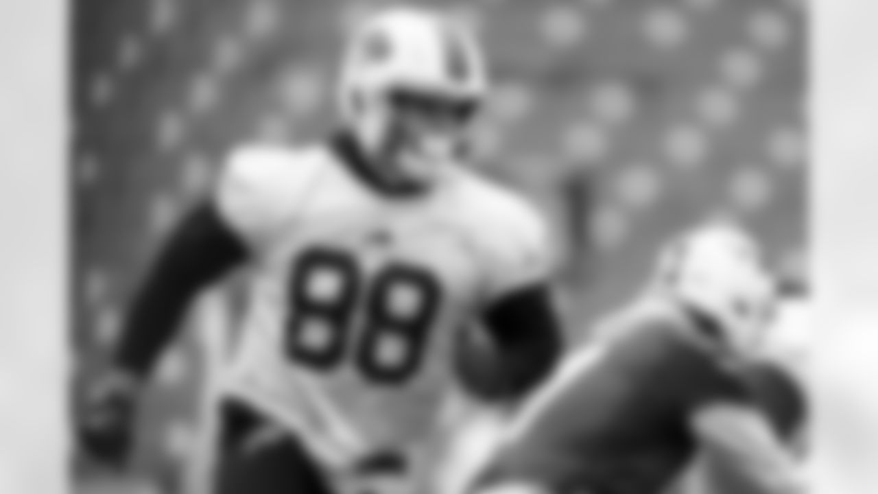 Dawson Knox (88). Buffalo Bills Week 11 Practice, November 14, 2025 at Highmark Stadium.