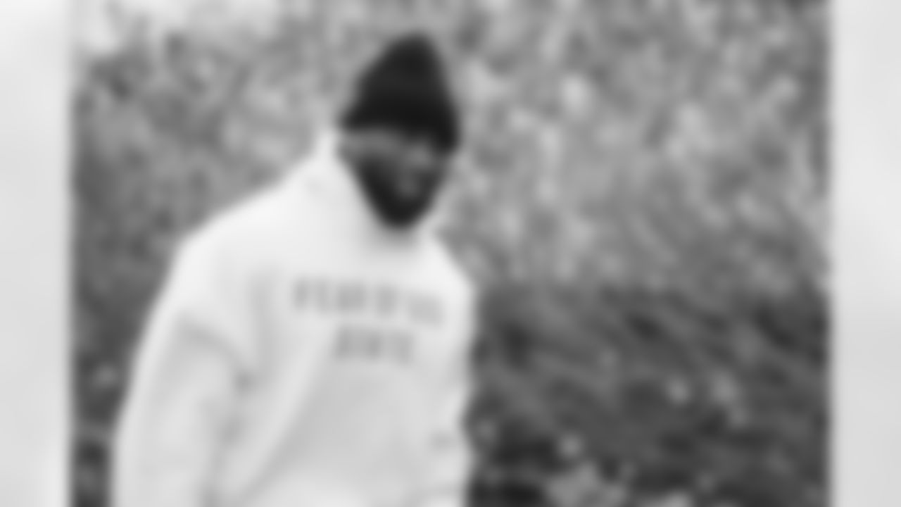 Buffalo Bills vs Tampa Bay Buccaneers, Regular Season, November 16, 2025 at Highmark Stadium.