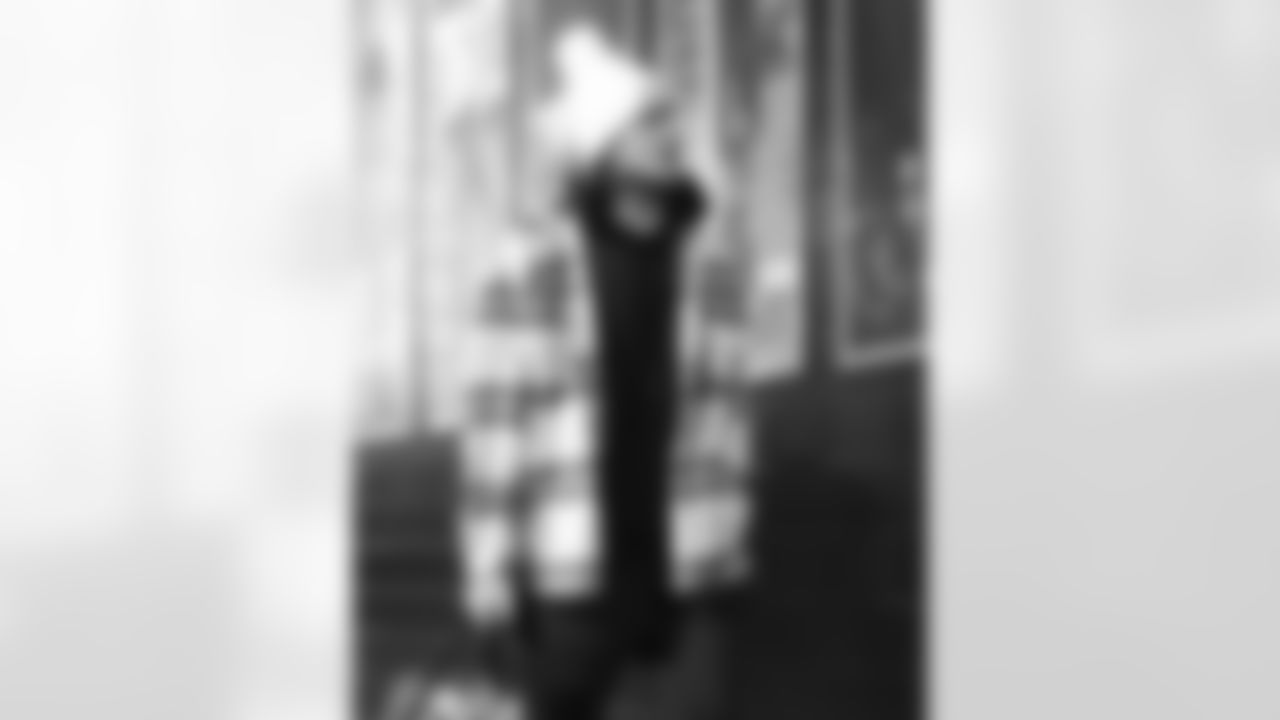 New England Patriots vs Buffalo Bills, Regular Season, December 14, 2025 at Gillette Stadium.