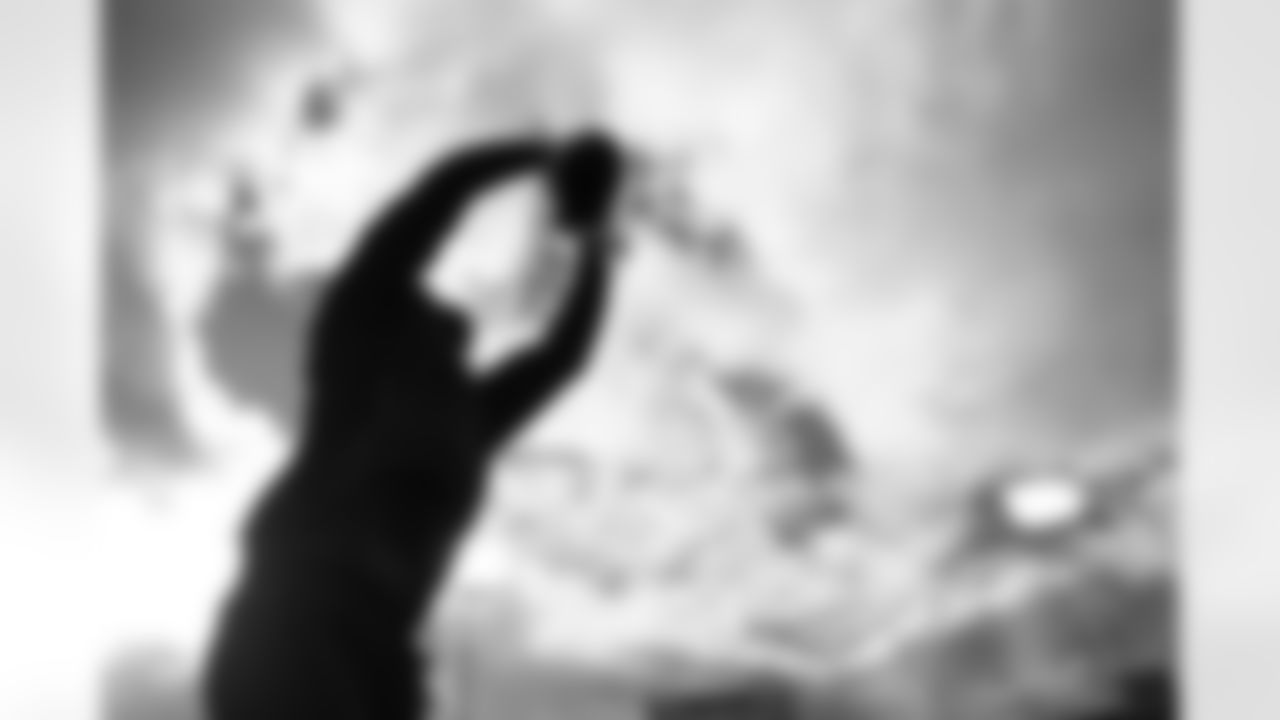 Buffalo Bills vs Tampa Bay Buccaneers, Regular Season, November 16, 2025 at Highmark Stadium.