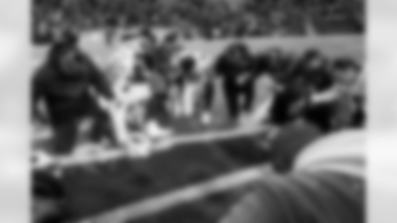 Buffalo Bills vs Tampa Bay Buccaneers, Regular Season, November 16, 2025 at Highmark Stadium.