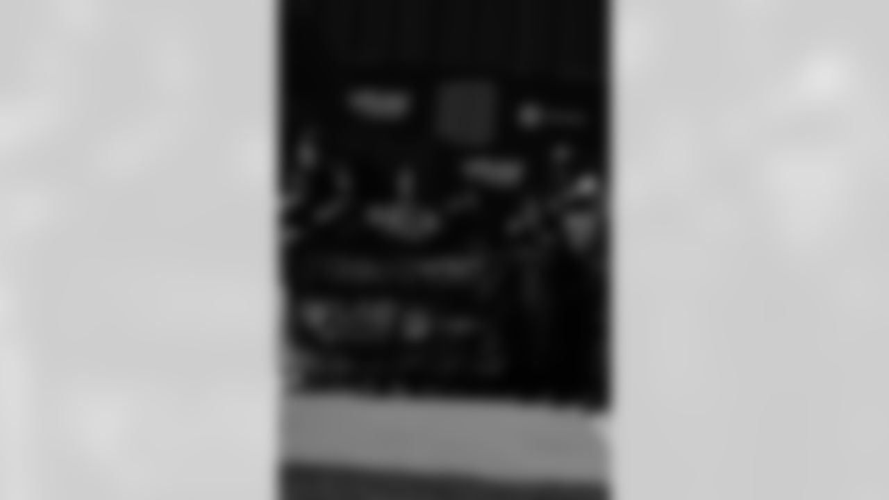 NFLFLAG_REG_BILLS_2025_MB_53