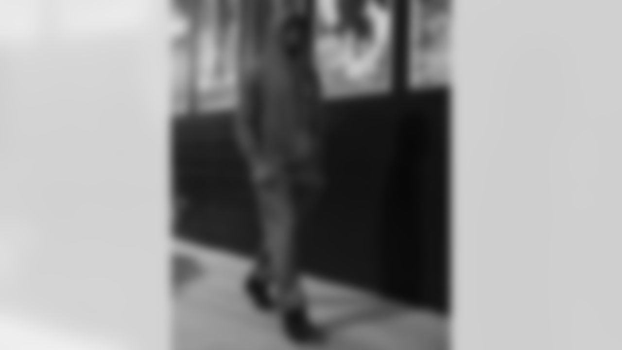 New England Patriots vs Buffalo Bills, Regular Season, December 14, 2025 at Gillette Stadium.