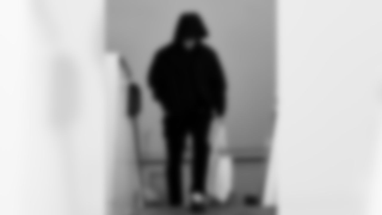 Terrel Bernard (8). Buffalo Bills travel to Foxborough, December 13, 2025 at Buffalo Niagara International Airport.