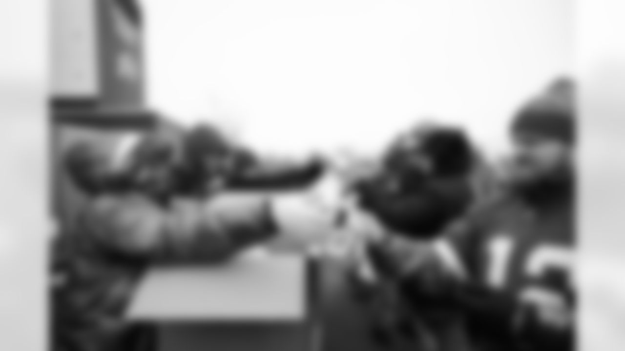 Buffalo Bills vs New York Jets, Regular Season, January 04, 2026 at Highmark Stadium.