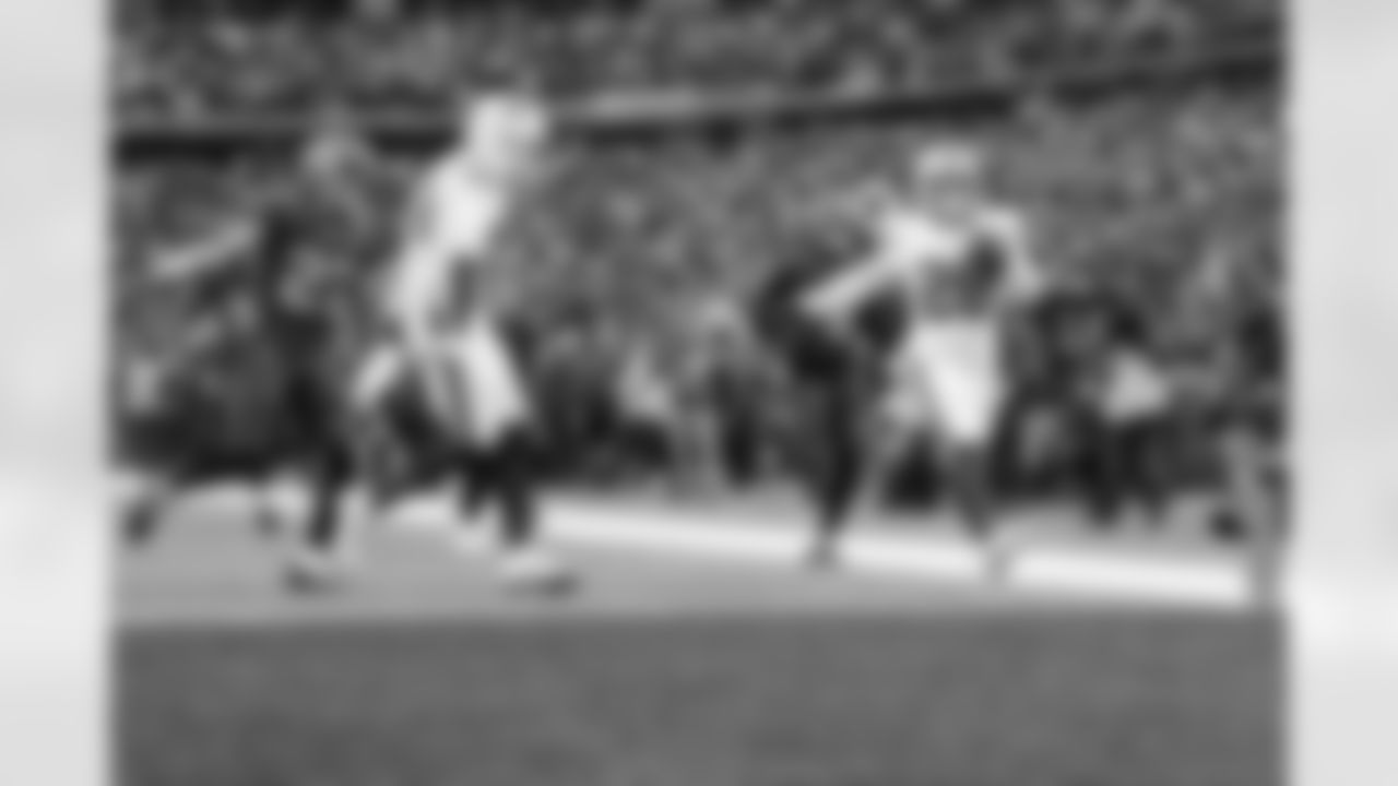 Buffalo Bills vs Tampa Bay Buccaneers, Regular Season, November 16, 2025 at Highmark Stadium.