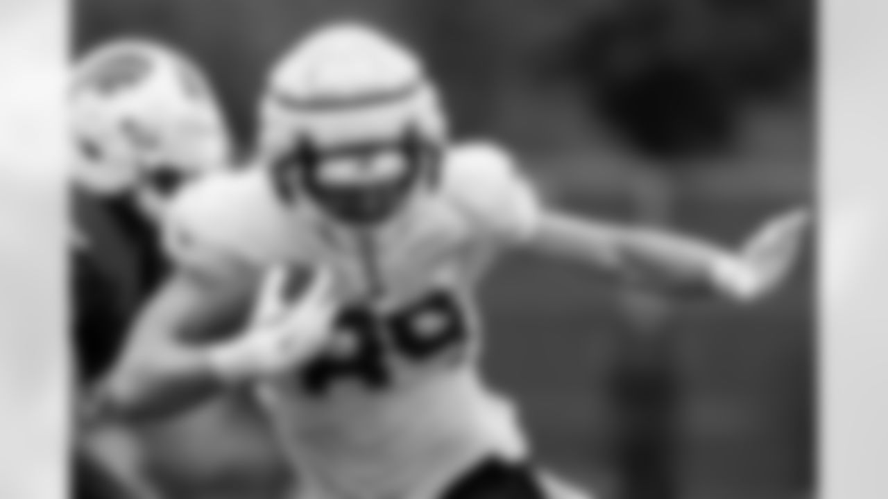 Stephen Gosnell (89). Buffalo Bills Training Camp, August 19, 2025 at Buffalo Bills Training Facility.