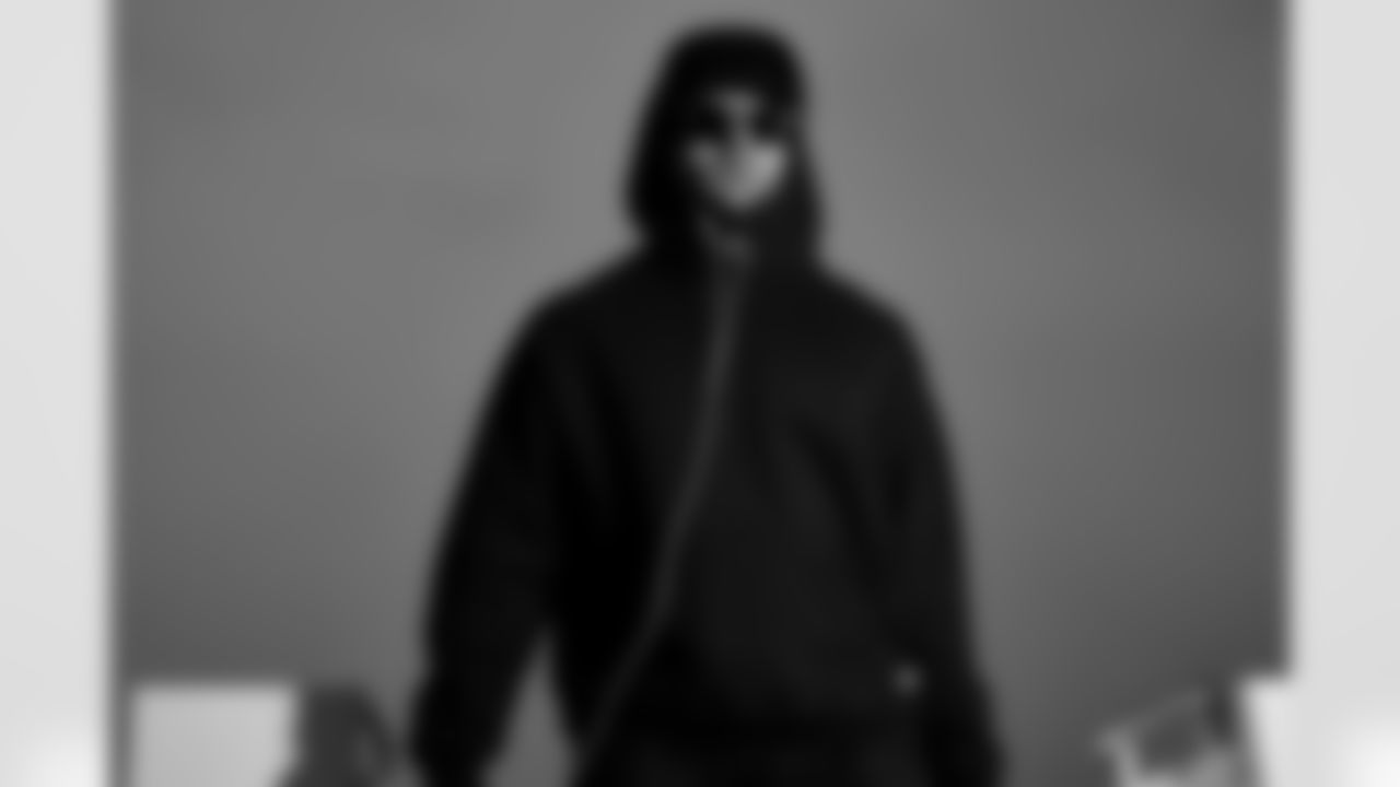 Matt Milano (58). Buffalo Bills travel to Foxborough, December 13, 2025 at Buffalo Niagara International Airport.