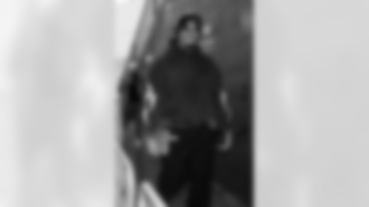 Buffalo Bills vs Philadelphia Eagles, Regular Season, December 28, 2025 at Highmark Stadium.