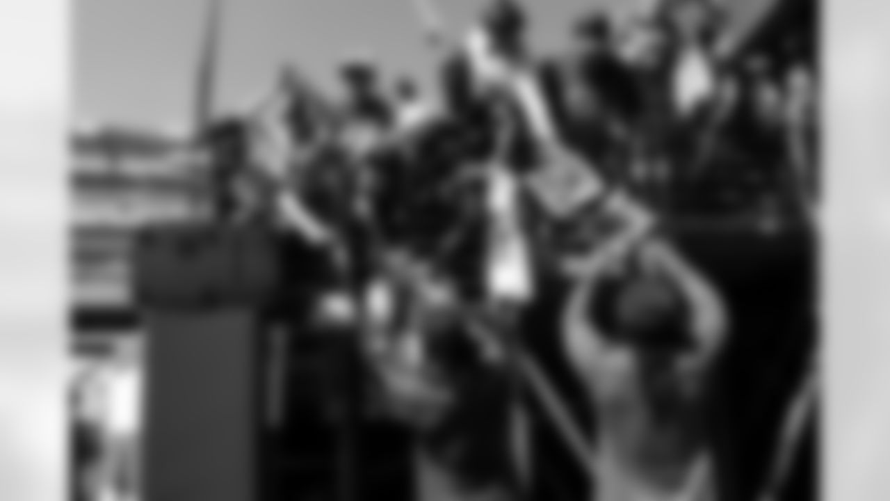 New York Jets vs Buffalo Bills, Regular Season, September 14, 2025 at Metlife Stadium.