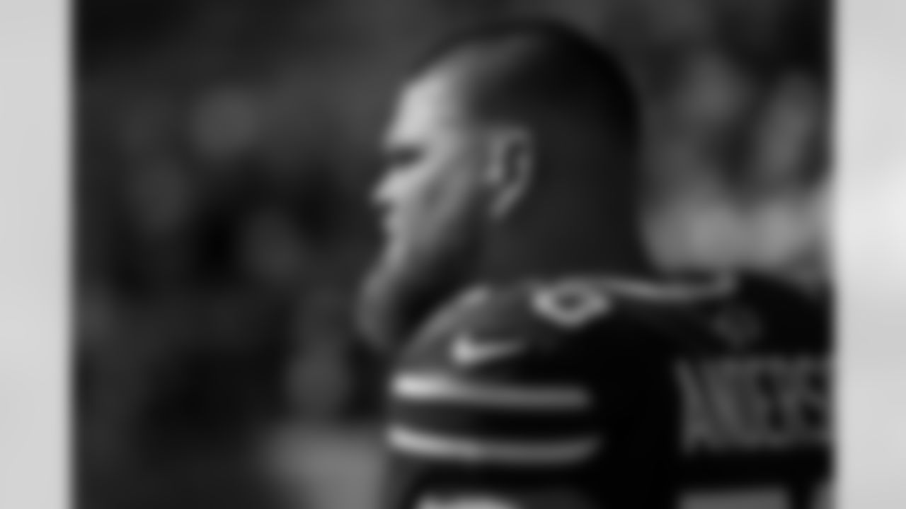 Miami Dolphins vs Buffalo Bills, Regular Season, November 09, 2025 at Hard Rock Stadium.