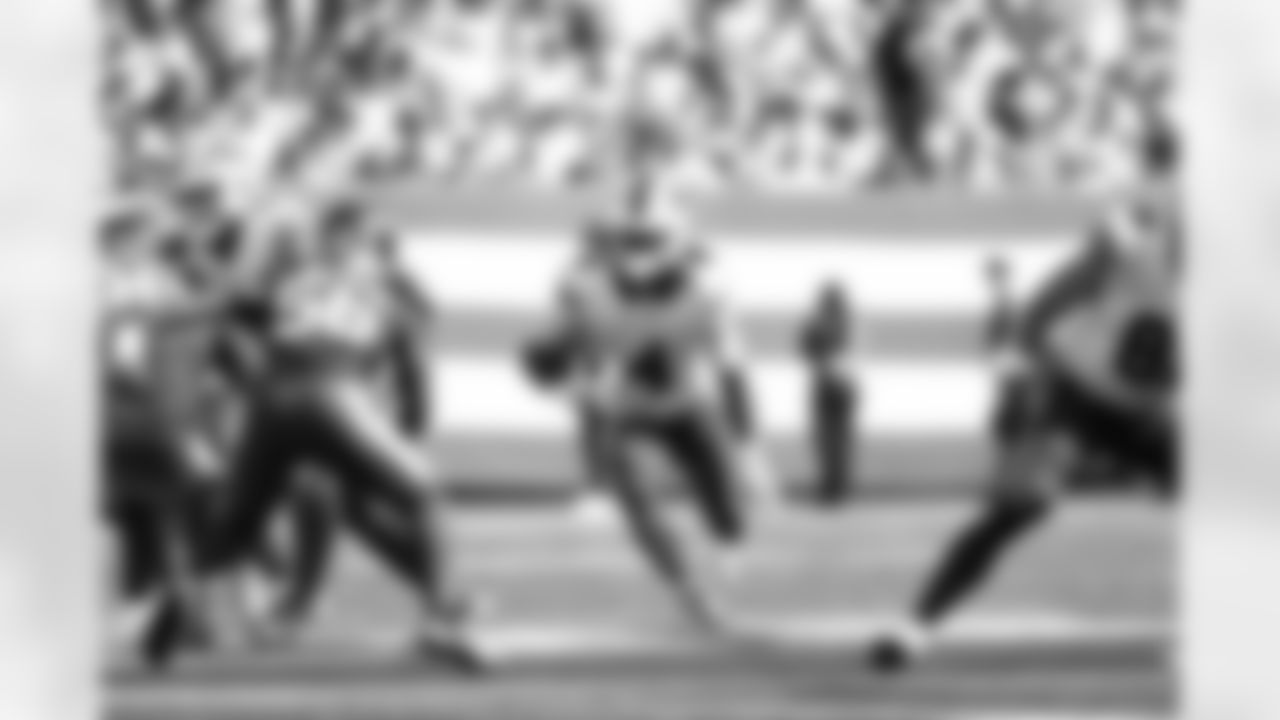 New York Jets vs Buffalo Bills, Regular Season, September 14, 2025 at Metlife Stadium.