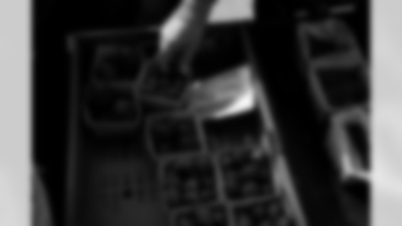 Free Mobile Food Markets, November 01, 2025 at #94 West Hertel Academy.