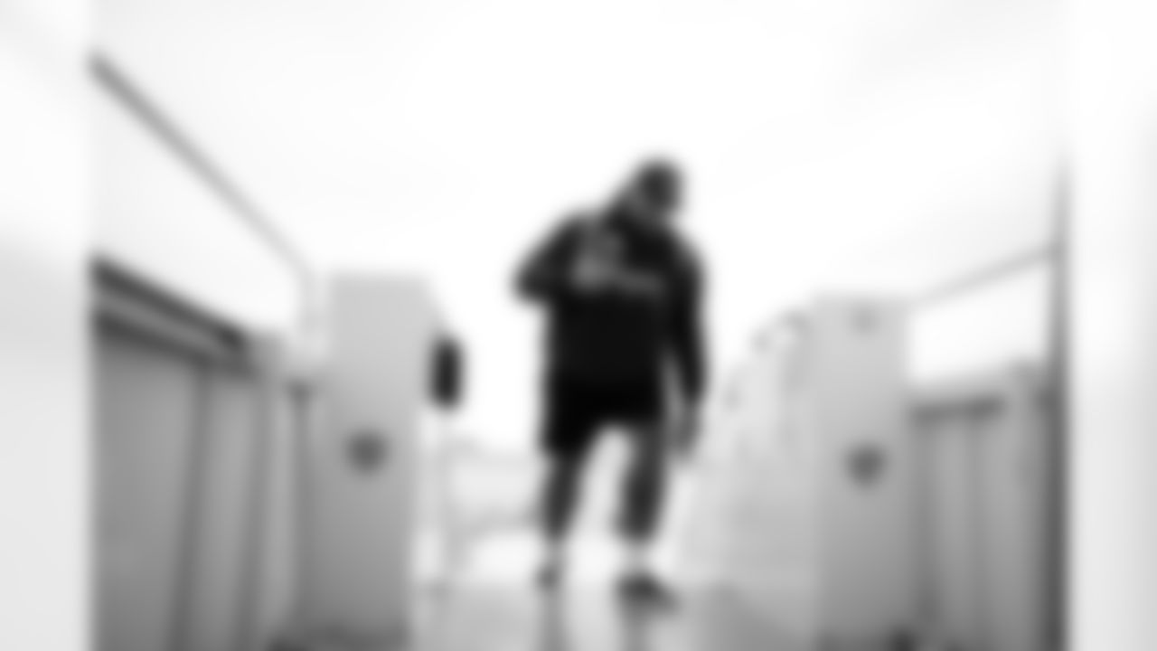 Dion Dawkins (73). Buffalo Bills travel to Denver, January 16, 2026 at Buffalo Niagara International Airport.