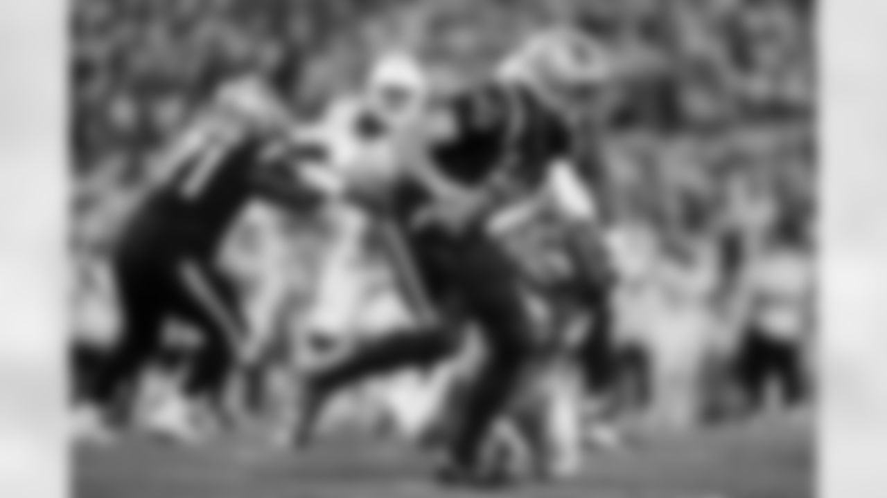 Buffalo Bills vs New England Patriots, Regular Season, October 05, 2025 at Highmark Stadium.