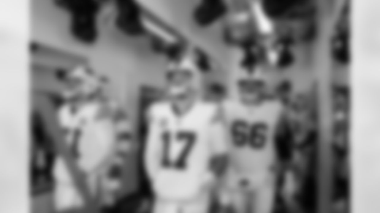 Buffalo Bills vs Tampa Bay Buccaneers, Regular Season, November 16, 2025 at Highmark Stadium.