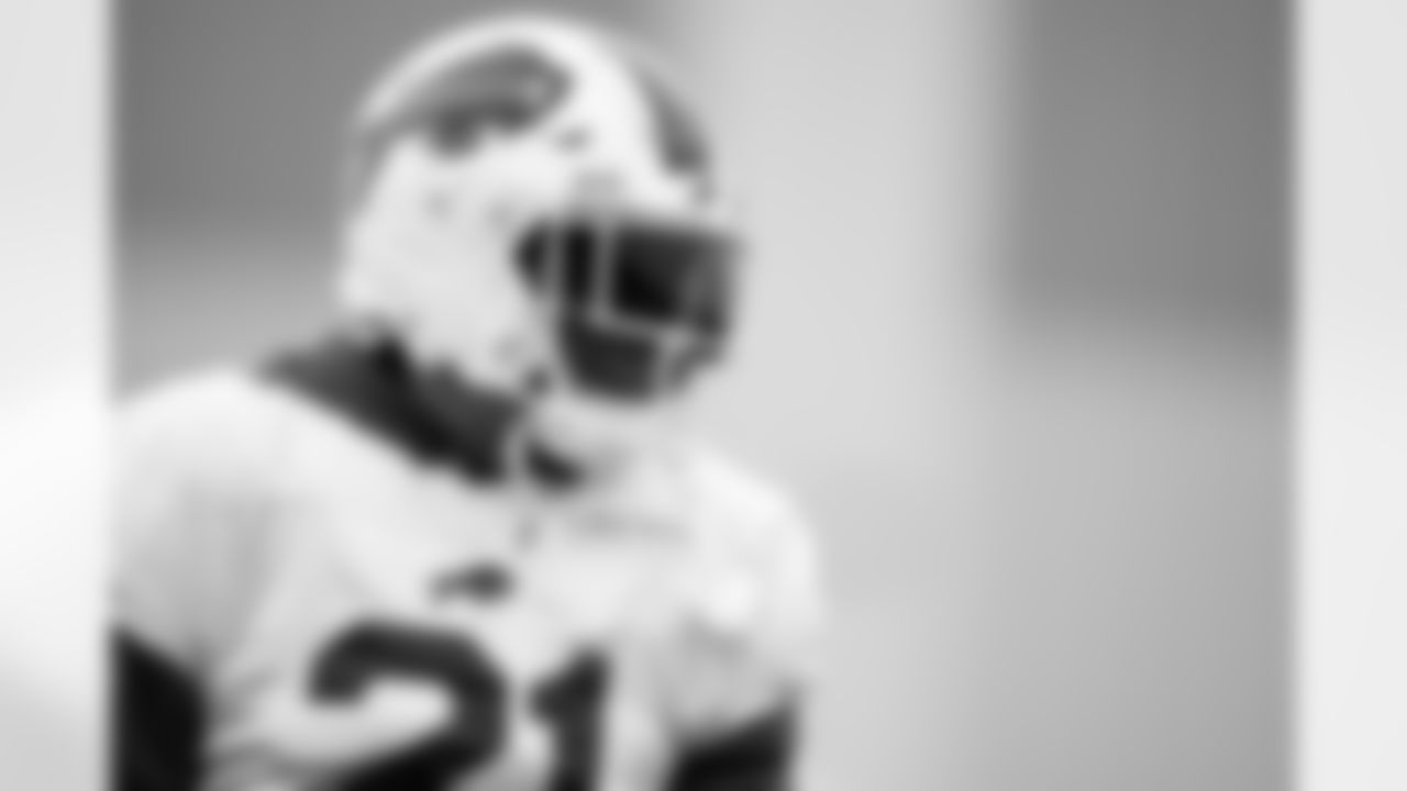 Jordan Poyer (21). Buffalo Bills Week 10 Practice, November 05, 2025 at Buffalo Bills Training Center.