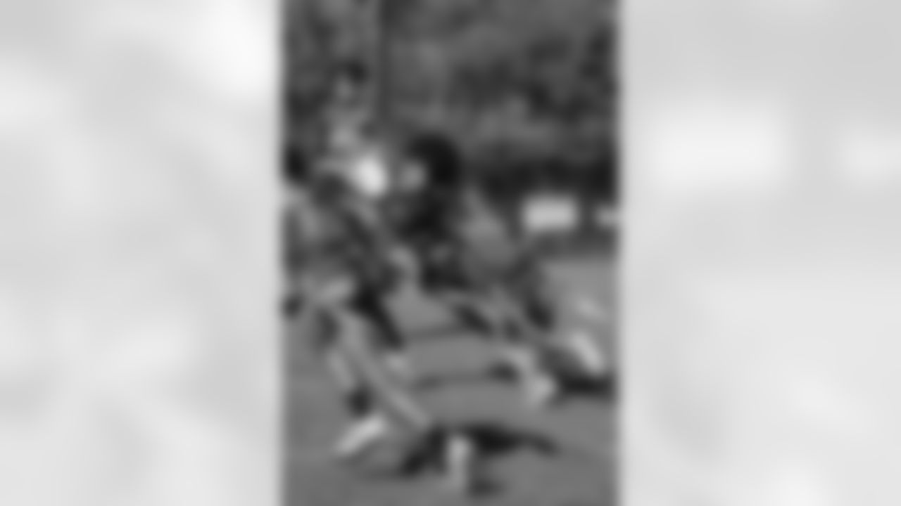NFLFLAG_REG_BILLS_2025_MB_47