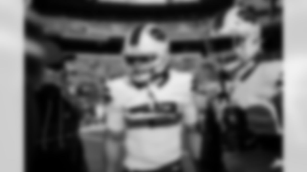 Cleveland Browns vs Buffalo Bills, Regular Season, December 21, 2025 at Huntington Bank Field.