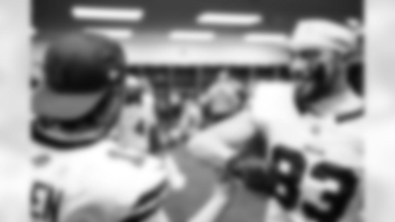 Pittsburgh Steelers vs Buffalo Bills, Regular Season, November 28, 2025 at Acrisure Stadium.