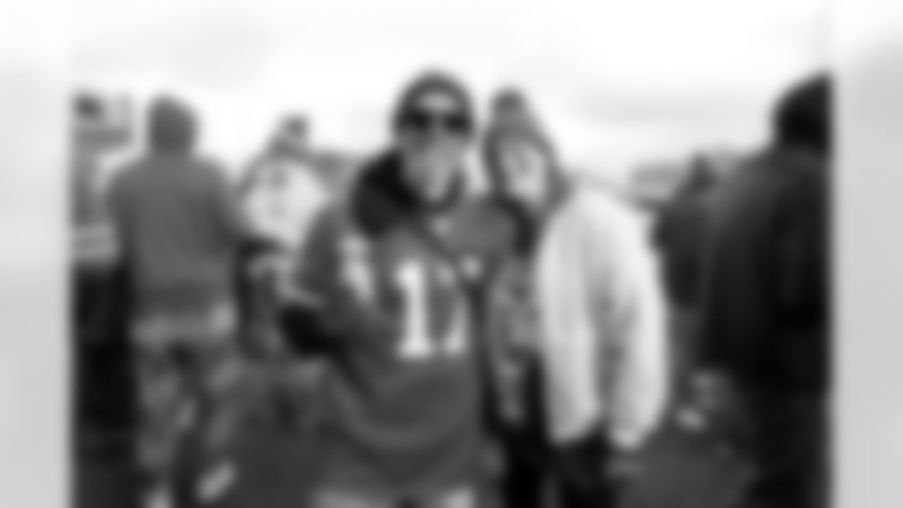 Buffalo Bills vs Tampa Bay Buccaneers, Regular Season, November 16, 2025 at Highmark Stadium.