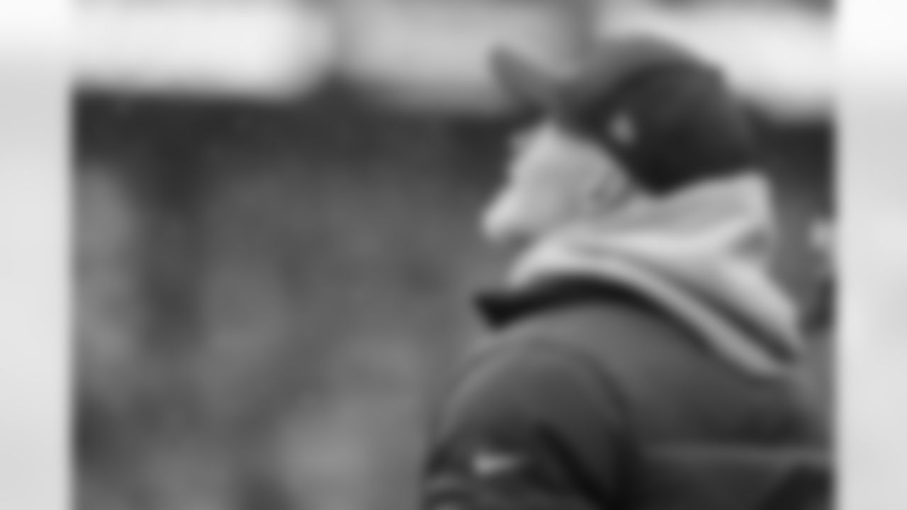 New England Patriots vs Buffalo Bills, Regular Season, December 14, 2025 at Gillette Stadium.