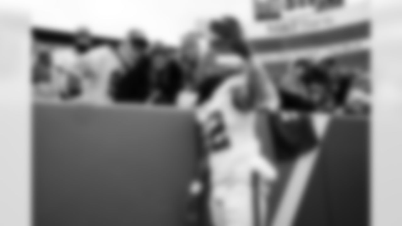 Buffalo Bills vs Tampa Bay Buccaneers, Regular Season, November 16, 2025 at Highmark Stadium.