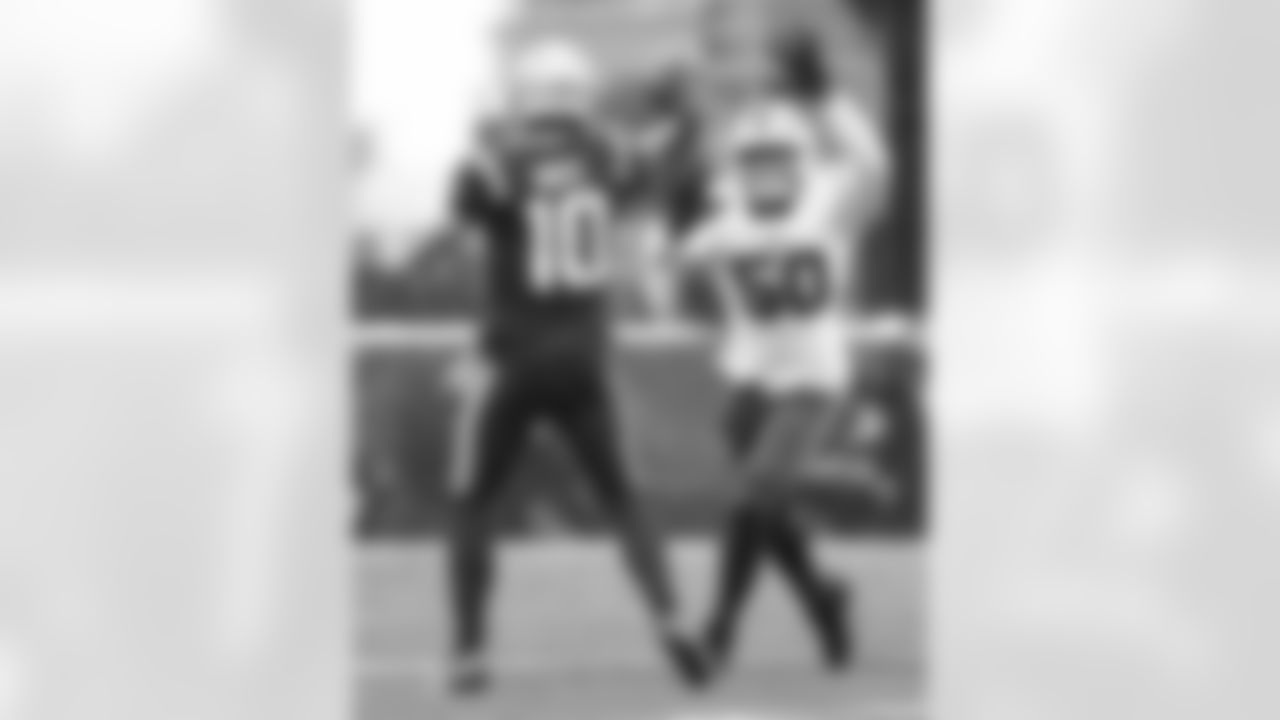 New England Patriots vs Buffalo Bills, Regular Season, December 14, 2025 at Gillette Stadium.